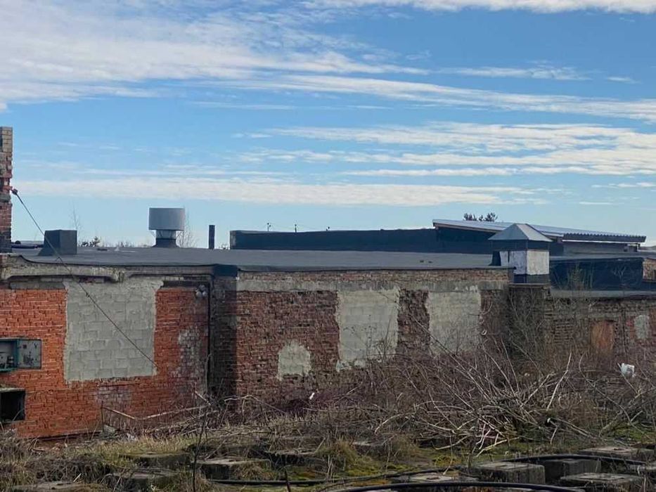 Продаж комерційного приміщення у селі Ременові