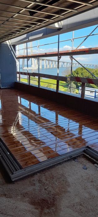 CARPINTEIRO (Deck, Pérgola, Viroc, limpeza de deck)