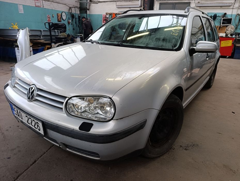 Golf 4 мотор 1.6 BCB капот бампер фари підрамник полуось супорта.