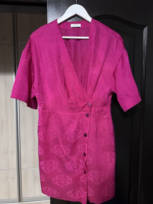 Оригінальна сукня Sandro