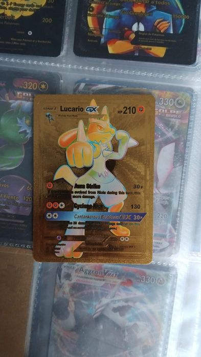 Carta lucarioGX Dourada