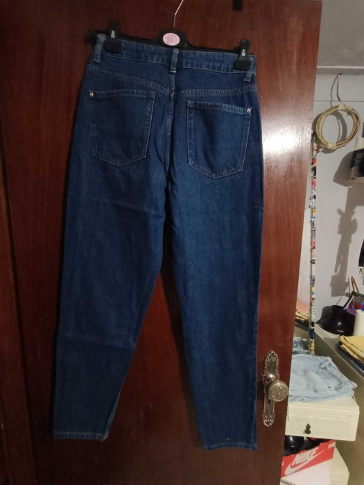 Calça de ganga escura