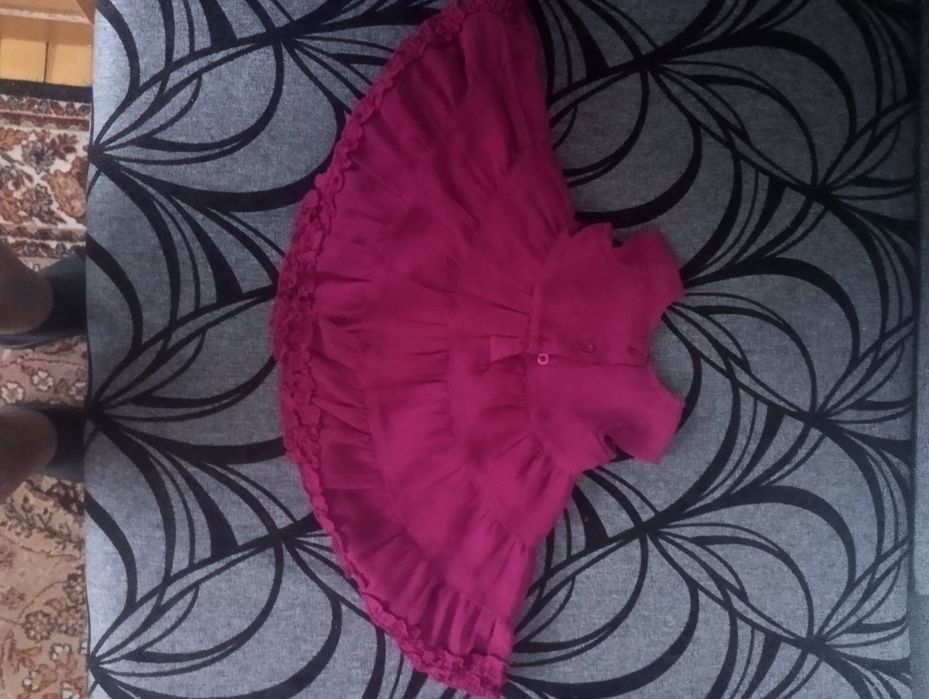 Продам детское платье.