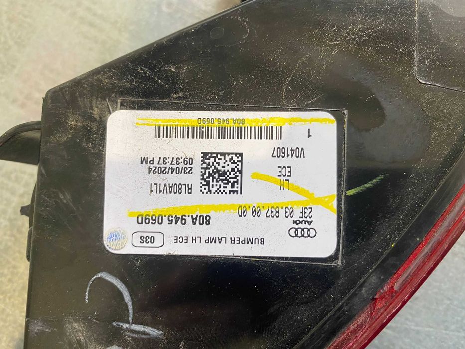 Lampa lewy tył w zderzak Audi Q5 LED