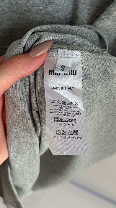Szara bluzka z długim rękawem Miu rozmiar XS-S