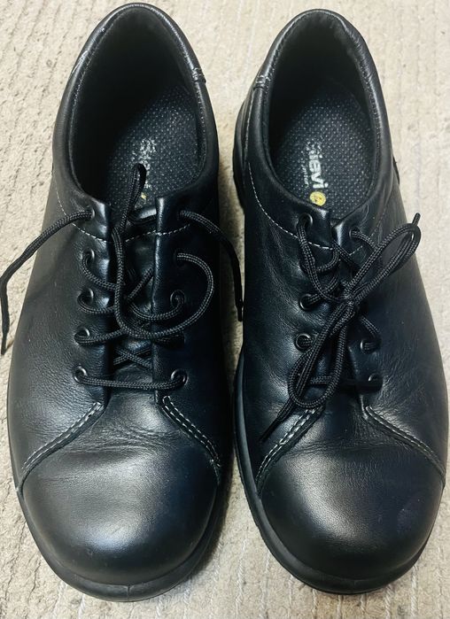 Туфлі шкіряні, чорного кольору