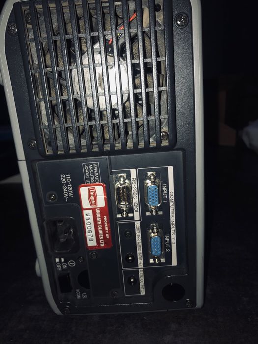 Projektor sharp XG-NV5XU