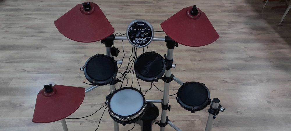 Perkusja elektroniczna Millenium HD-100 (pady siateczkowe) + gratisy