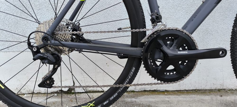 CUBE CROSS RACE (przełaj/gravel), Shimano 105 (hydraulika), Rozmiar 56