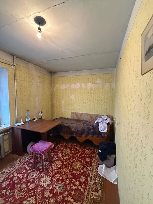 Підселення для дівчини