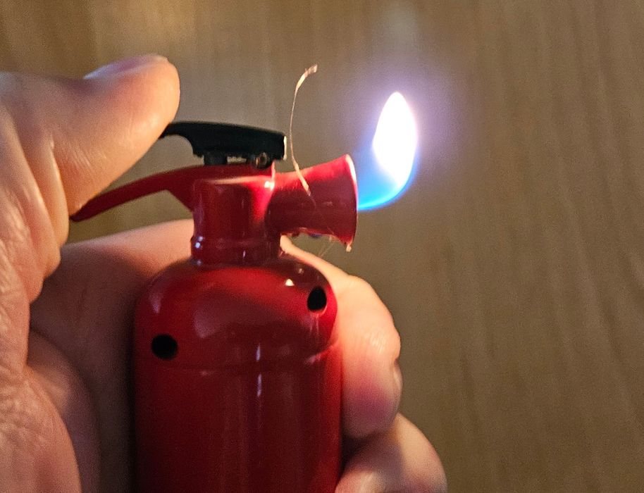 Gaśnica zapalniczka dla kolekcjonera