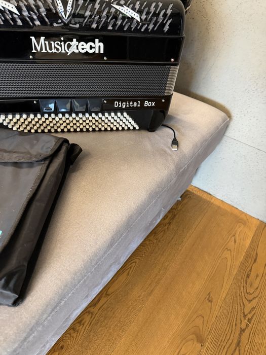 Akordeon musitech DIGITAL Box