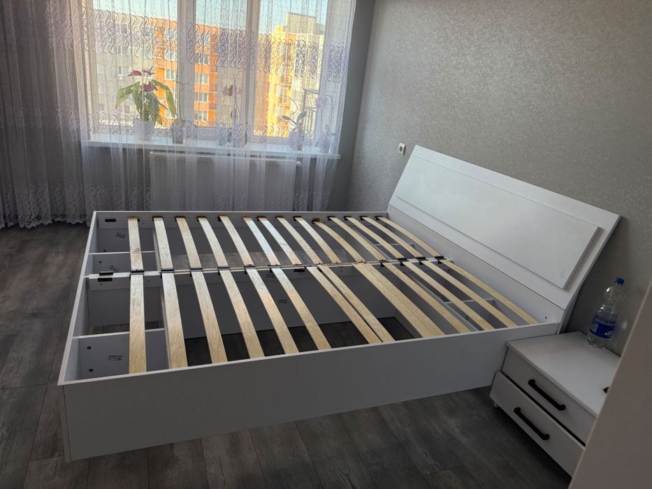 Продам б/у ліжко
