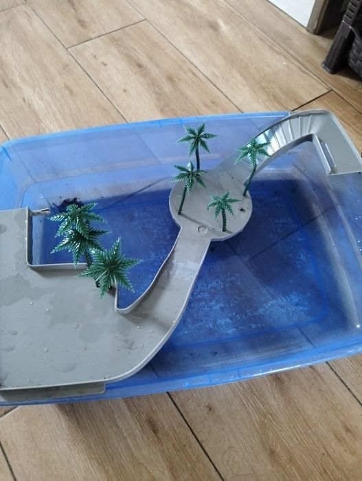 Vendo aquário para tartarugas desmontável