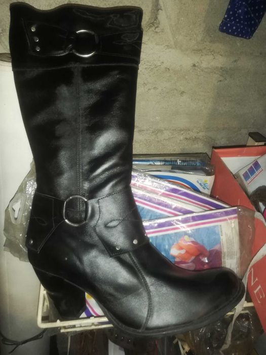 Buty zimowe damskie 38 kozaki 37