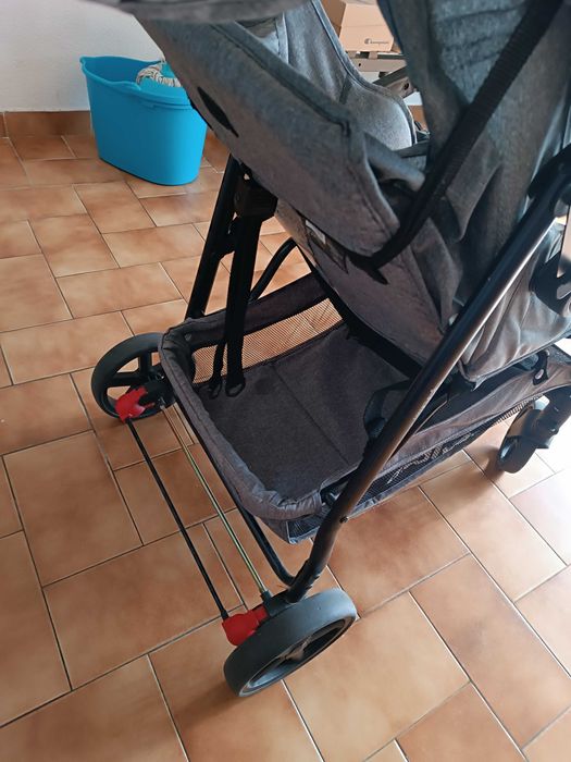 Vendo Carrinho de Passeio Asalvo - em muito bom estado