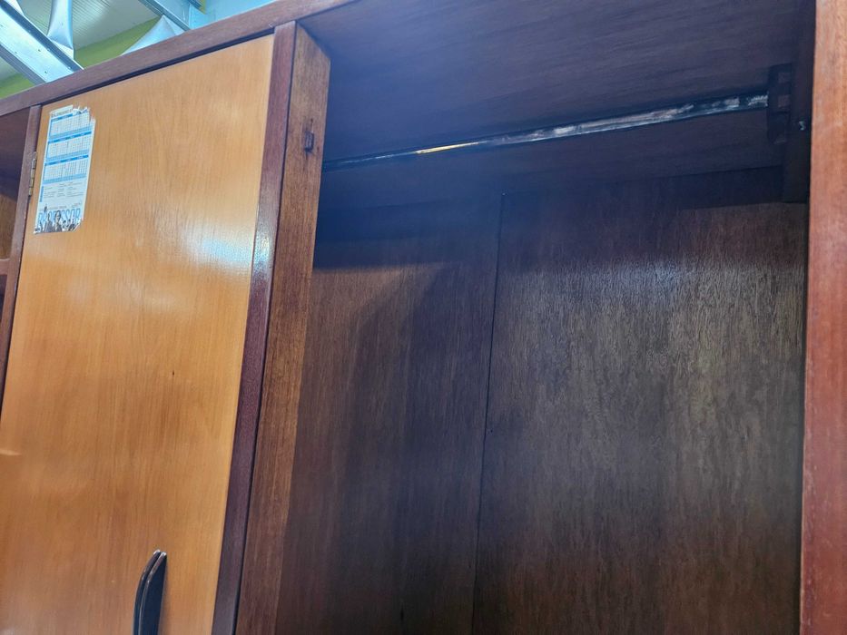 Roupeiro vintage - óptimo estado geral