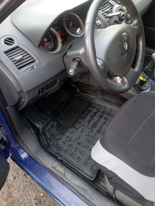 RENAULT MEGANE 2003 року