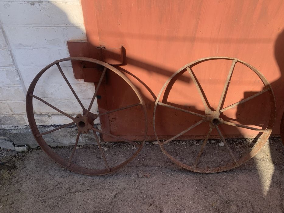 Колеса металеві