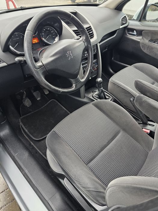 Peugeot 207 1.4i