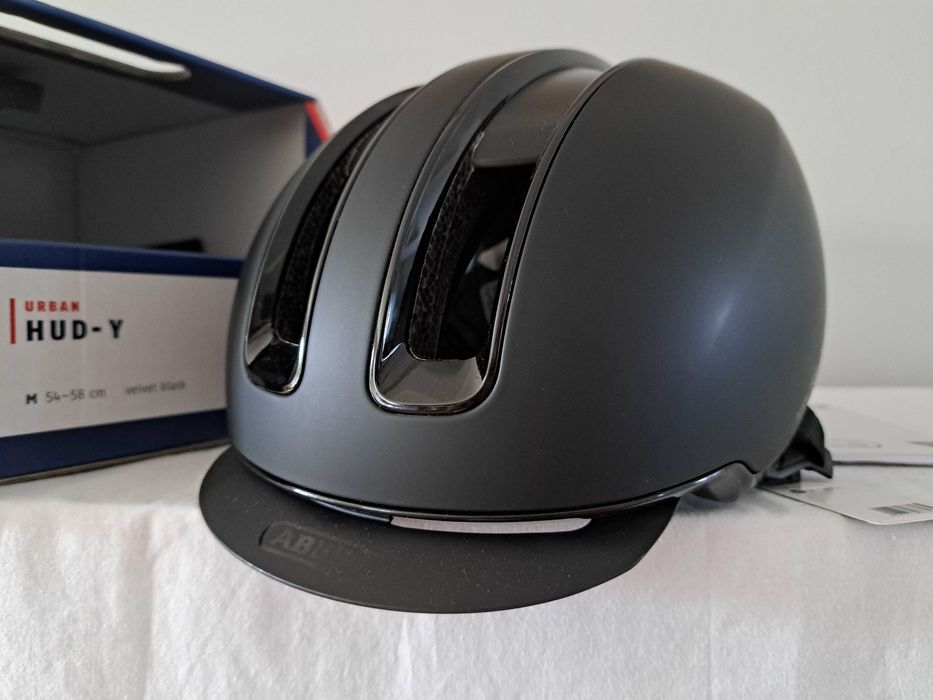 Kask rowerowy Abus Urban Hud-y LED Velvet Black M 54-58cm