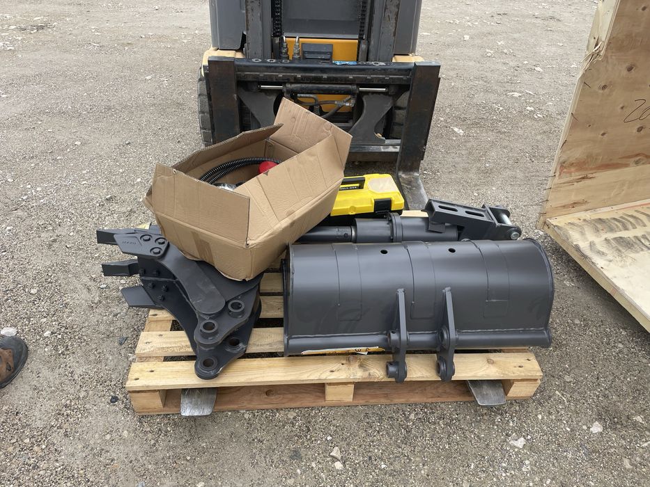 Mini giratoria 2000 kg