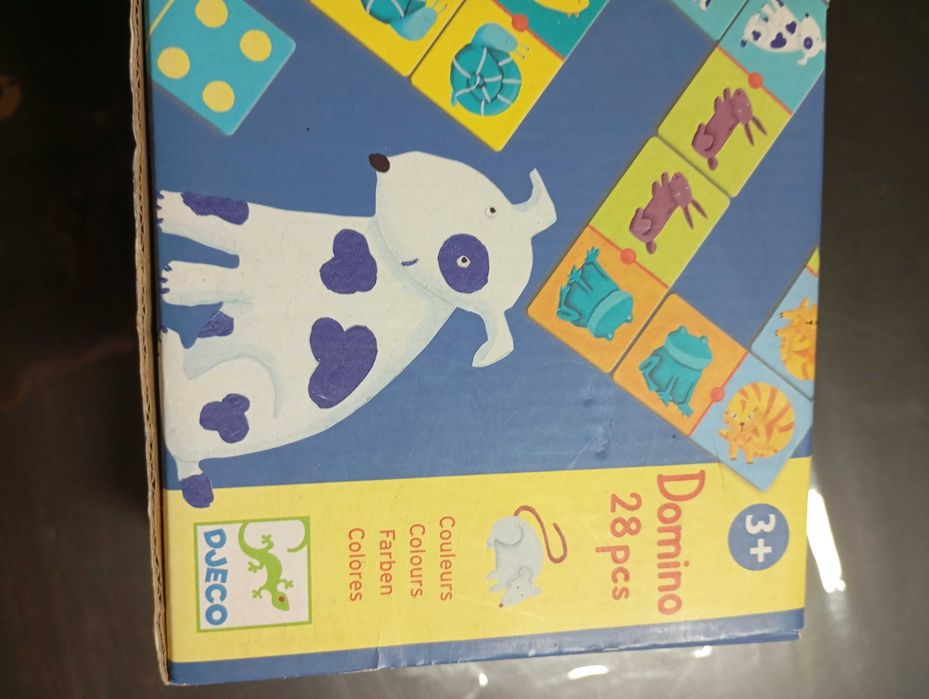 Brinquedo dominó