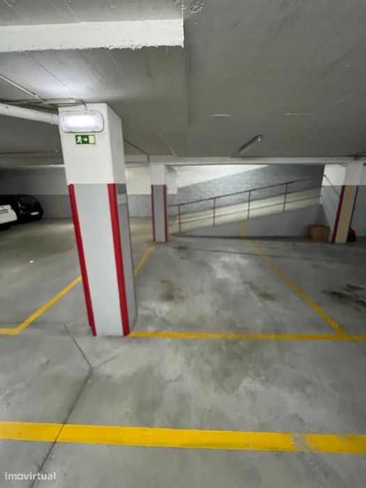 Lugar de Garagem Porto  Rua da  Boavista   * Prédio Novo