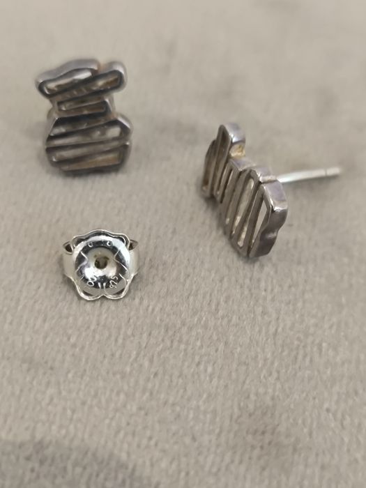 Brincos de prata da TOUS