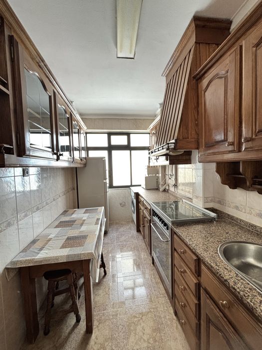 Quarto no centro de Almada