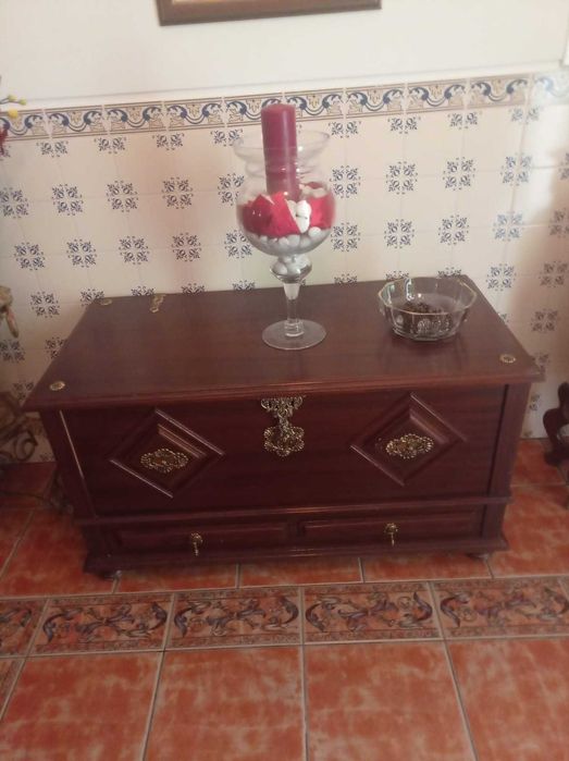 Duas arcas de enxuval