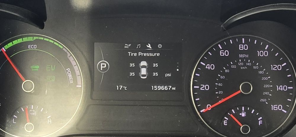 Автомобіль Kia Optima гібрид