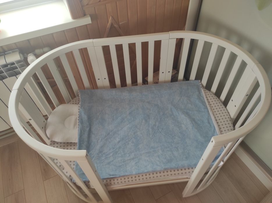 Ліжечко дитяче овальне/кругле