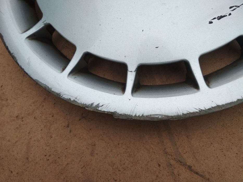 Колпак BMW 3 series дефектный