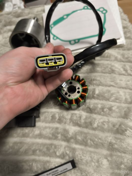 Kit de juntas do rotor do regulador Yamaha FZ1
