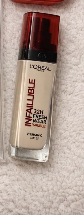 podkład  Loreal 130 cool rose