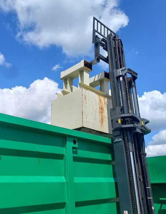 Ubijak do wózka widłowego, do odpadów w kontenerach /przemysłowy/