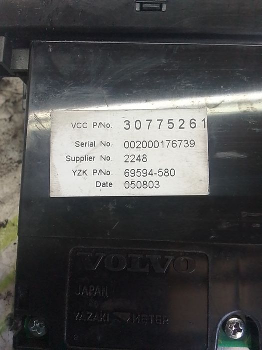 Display Rádio VOLVO V50 (MW)