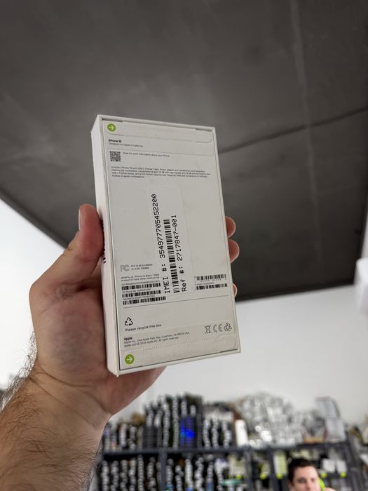 Apple Iphone 16 128 gb новий запакований 16 фіз сім
