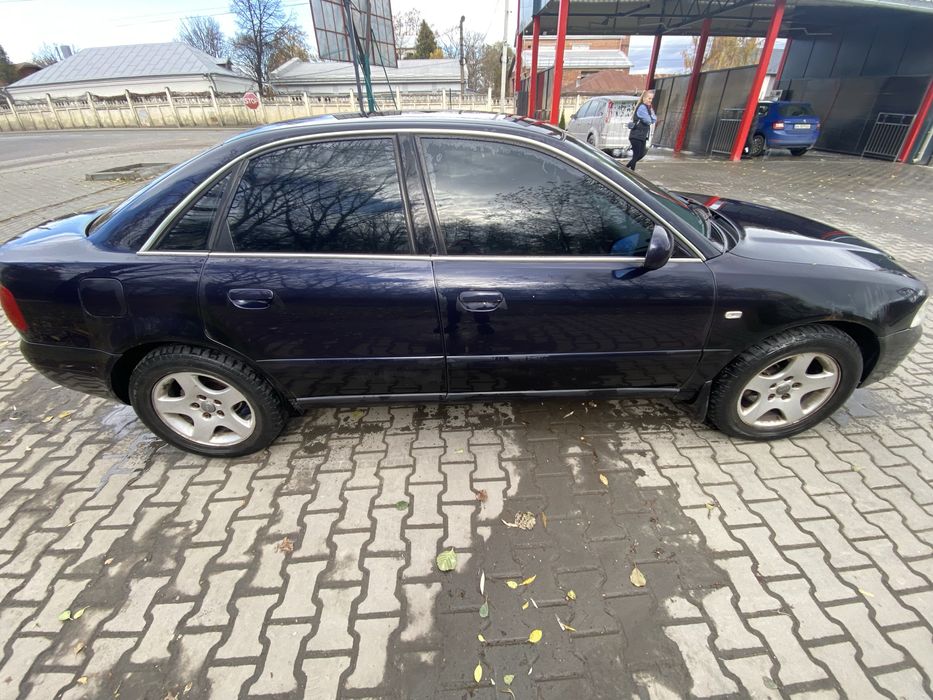 Audi A4 B5 рестайл 1999рік. 1.8 газ/бензин.