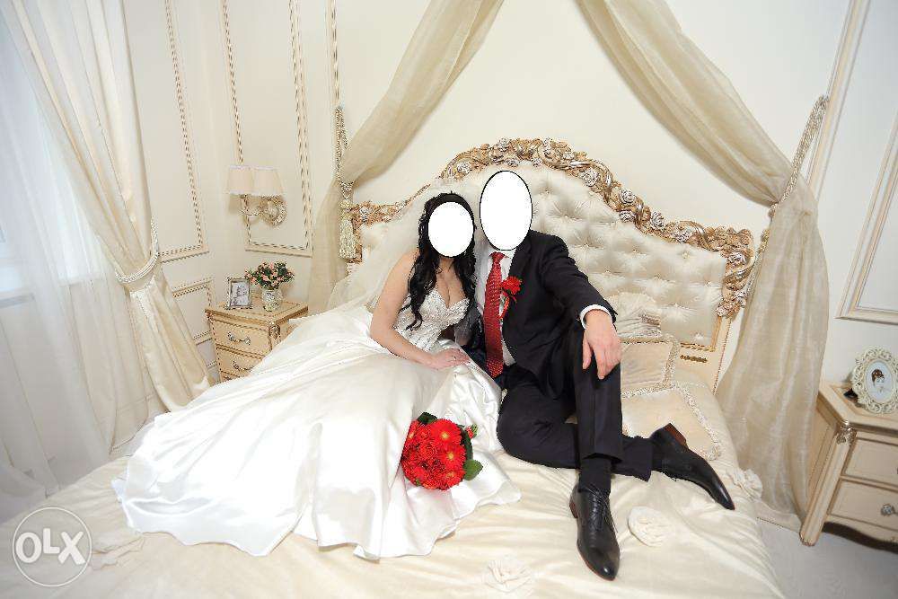 Шикарна весільна сукня