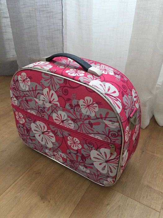 Mala de Viagem de mão cor-de-rosa