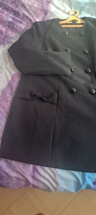 Czarny krótki  płaszczyk- kurtka - marynarka