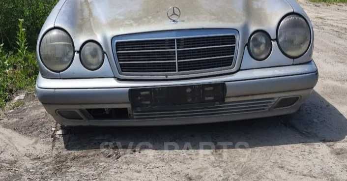 Передний бампер дорестайл Классик без хрома Mercedes-Benz (Мерседес) E-Class S210 W210 A2108803370