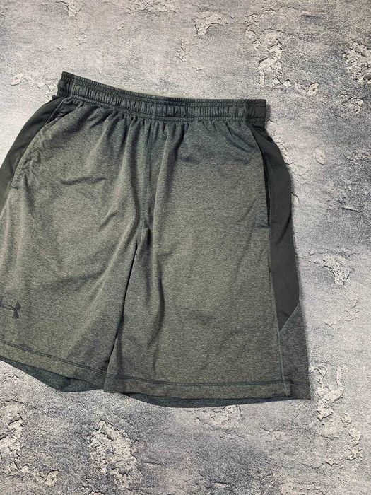 Шорти Under Armour. Розмір M