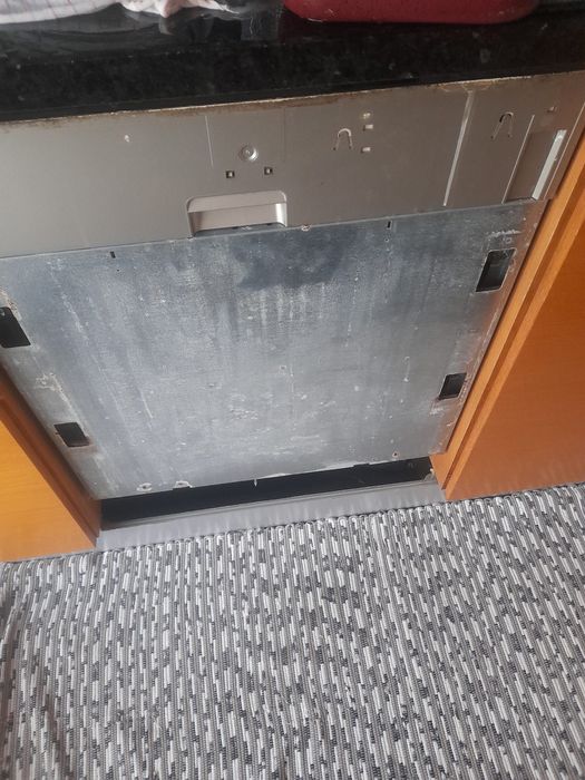 Máquina lavar loiça whirlpool avariada