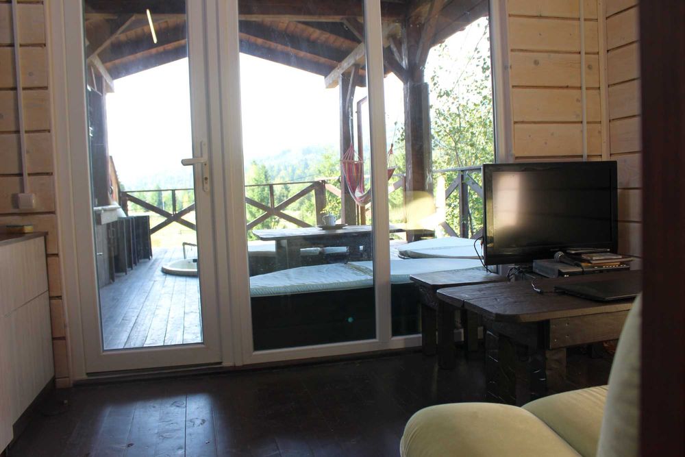 панорамний котедж в Карпатах, чан на дровах, джакузі, караоке Ст.Гута