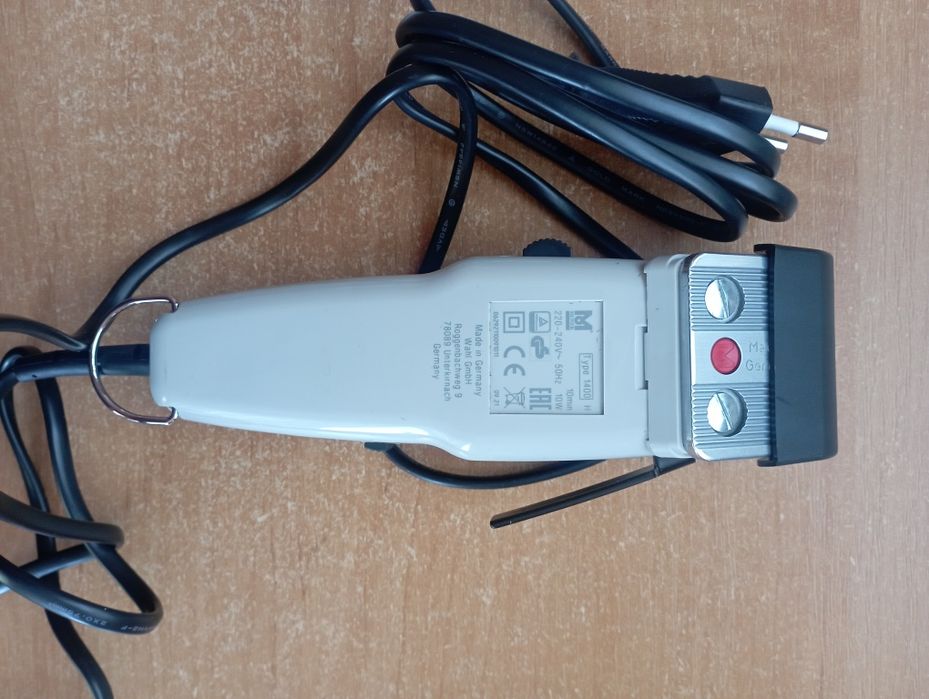 Професійна машинка для стрижки