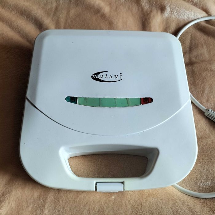 Opiekacz do kanapek - sprawny.