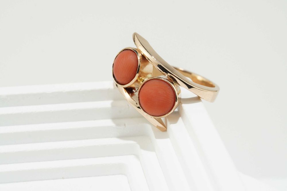 Złoty pierścionek z Koralem 14k 6.03g